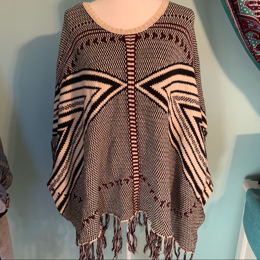 PacSun: Poncho